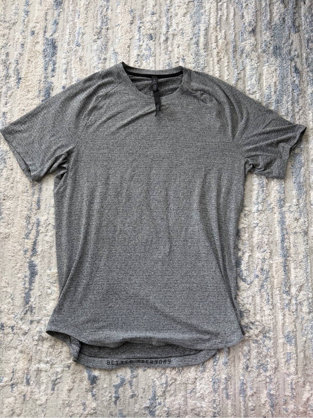 lululemon athletica Men's Heather Gray Short Sleeve shirt